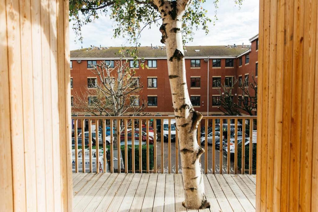 בריסטול Carmen Eco-Pod / Treehouse, Close To Cabot Circus מראה חיצוני תמונה